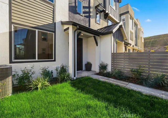 Homes for sale in Valencia, CA | 27323 Seven Oaks Ln, Valencia, CA 91381 | MLS# IV26063029
