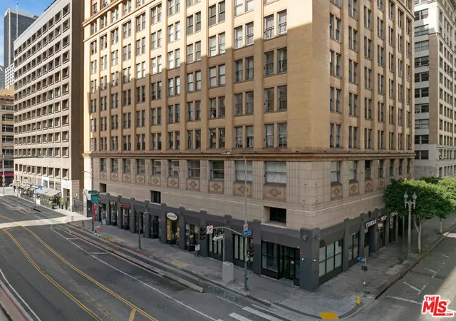 17th image of 215 W 7th St #1302, Los Angeles, CA 90014 | MLS# 26665605