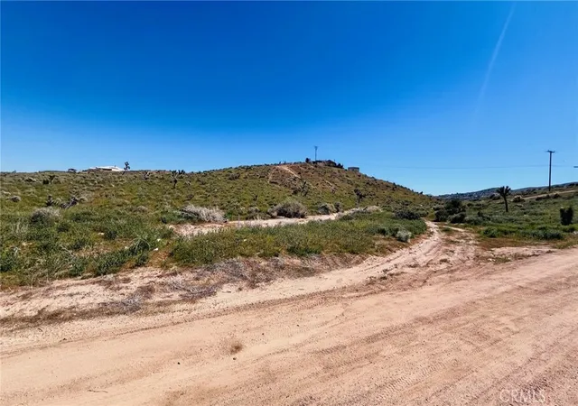 Photo 3 of Land for sale at 10111 Cerra Vista St, Apple Valley, CA 92308 | MLS# HD26063146 | Listing updated on 2026-10-01