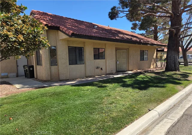 2nd image of 19099 Frances, Apple Valley, CA 92308 | MLS# HD26061140