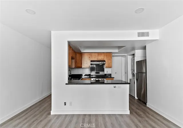 Listing Photo 4 - Condo for sale in building located at 918 W College St, Los Angeles, CA 90012 - Unit #316