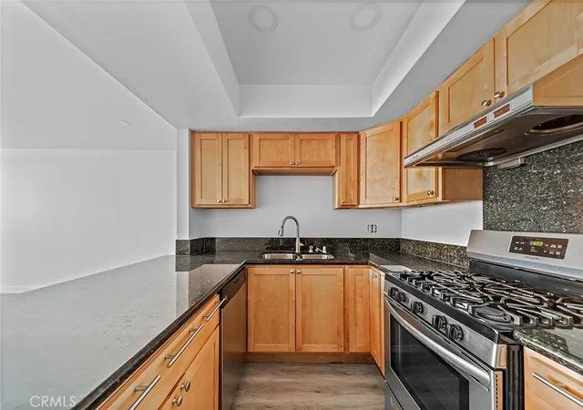 Listing Photo 5 - Condo for sale in building located at 918 W College St, Los Angeles, CA 90012 - Unit #316