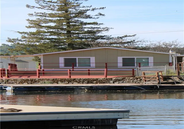 Homes for sale in Clearlake Oaks, CA | 12980 Island Dr, Clearlake Oaks, CA 95423 | MLS# LC26063184
