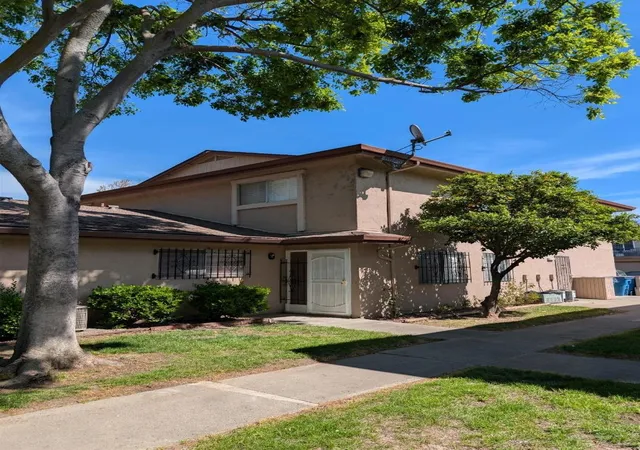 Homes for sale in Antioch, CA | 2205 Lemontree Wy #3, Antioch, CA 94509 | MLS# ML82038904