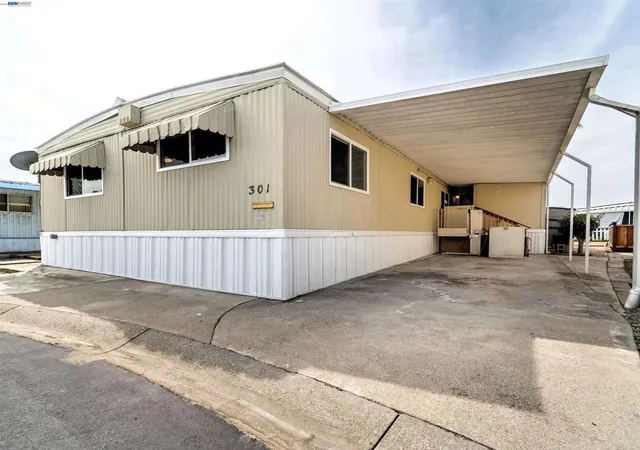 Photo 1 of Sale Pending at 301 Maui Cir, Union City, CA 94587 | MLS# 41128284 | Listing updated on 2026-09-29