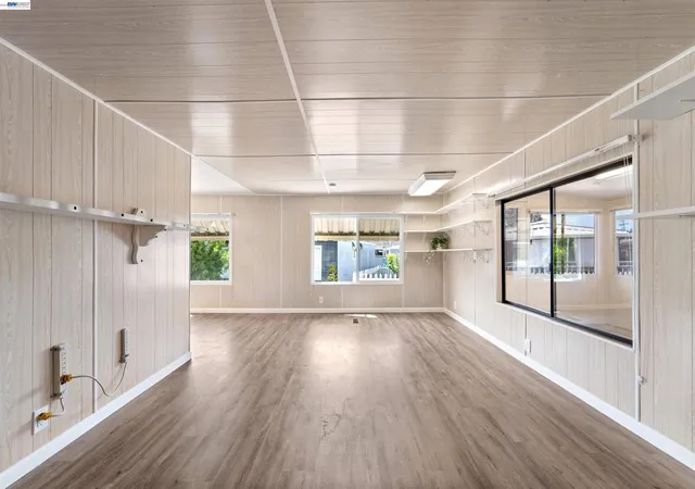 Photo 3 of Sale Pending at 301 Maui Cir, Union City, CA 94587 | MLS# 41128284 | Listing updated on 2026-09-29
