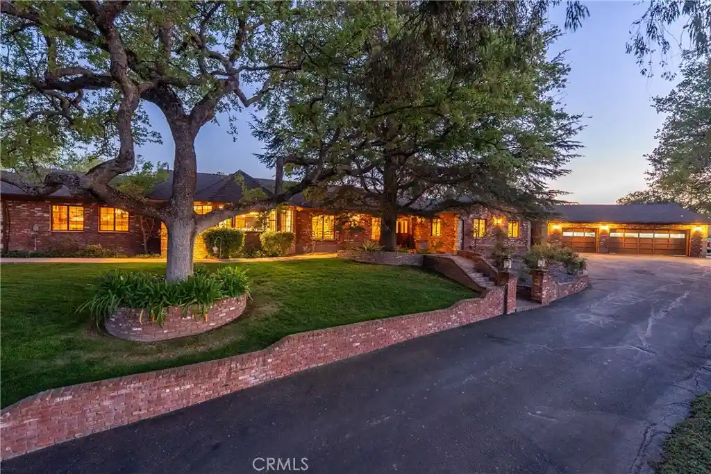 Photo 1 of Mansion for sale at 6125 El Pomar, Templeton, CA 93465 | MLS# NS26061296 | Listing updated on 2026-10-20