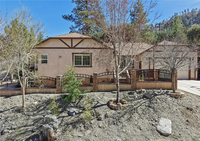 5th image of 5319 Desert View, Wrightwood, CA 92397 | MLS# DW26059613