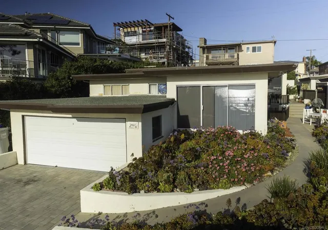 Photo 2 of Multi family home for sale at 4933 35 Ocean Blvd, San Diego, CA 92109 | MLS# 260006842SD | Listing updated on 2026-06-12