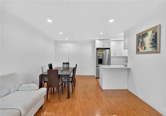 4th image of 7826 Laurel Canyon Blvd #17, North Hollywood, CA 91605 | MLS# SR26063223