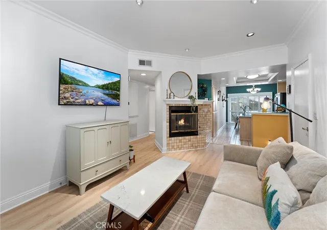 2nd image of 1340 Glenwood Rd #28, Glendale, CA 91201 | MLS# WS26063214