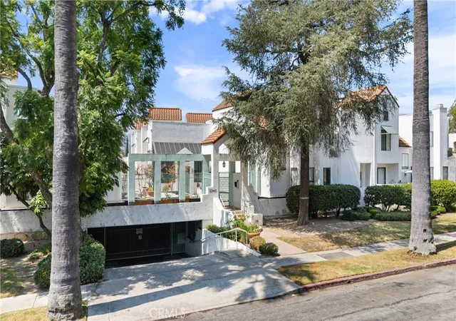 36th image of 1340 Glenwood Rd #28, Glendale, CA 91201 | MLS# WS26063214