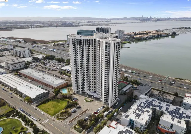 46th image of 6363 Christie Ave #2327, Emeryville, CA 94608 | MLS# 41128342
