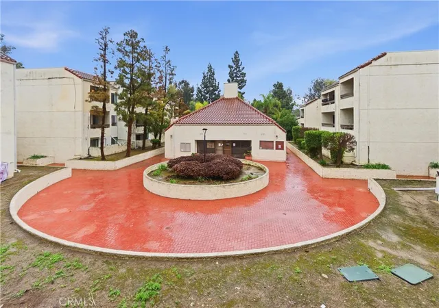 Homes for sale in Santa Ana, CA | 600 W 3rd Street, Santa Ana, CA 92701 | Houzeo