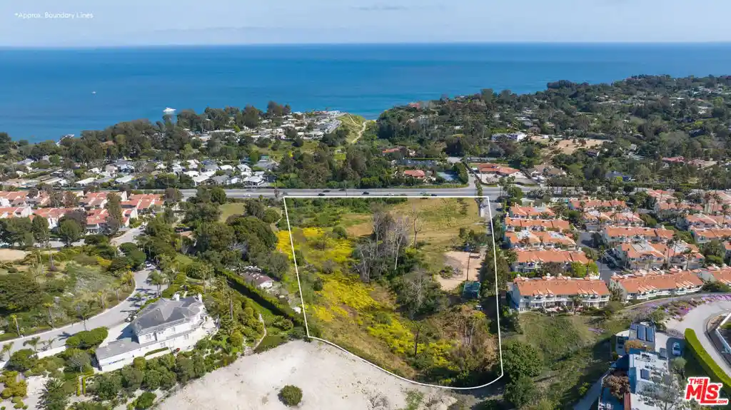 Photo 1 of Land for sale at 28517 Pacific Coast Hwy, Malibu, CA 90265 | MLS# 26668029 | Listing updated on 2026-05-05