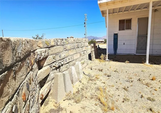 2nd image of 86725 Misty Trl, Twentynine Palms, CA 92277 | MLS# JT26063900