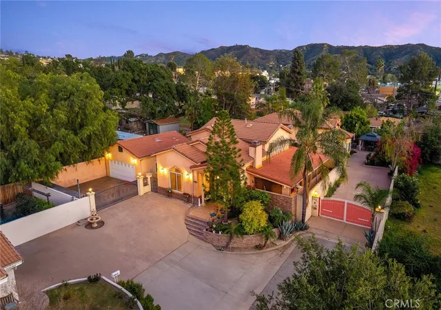 2nd image of 10610 Oak Tree Wy, Sunland, CA 91040 | MLS# GD26062071
