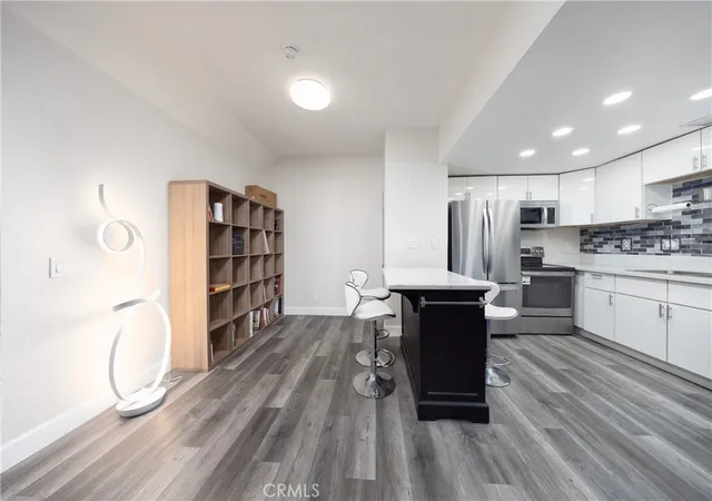 4th image of 22725 Lakeway Dr #393, Diamond Bar, CA 91765 | MLS# TR26063721