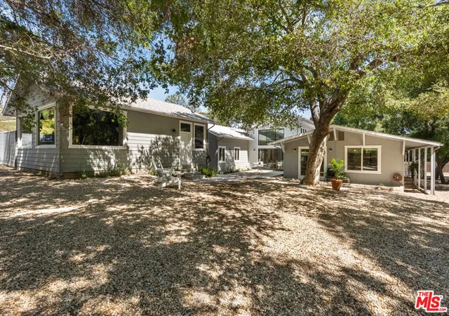 Homes for sale in Malibu, CA | 606 Thrift Rd, Malibu, CA 90265 | MLS# 26668451