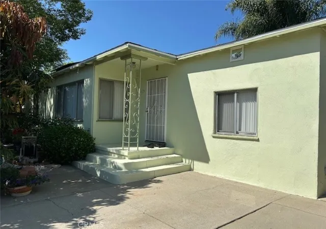 1st image of 14125 Burton, Panorama City, CA 91402 | MLS# SR26064187