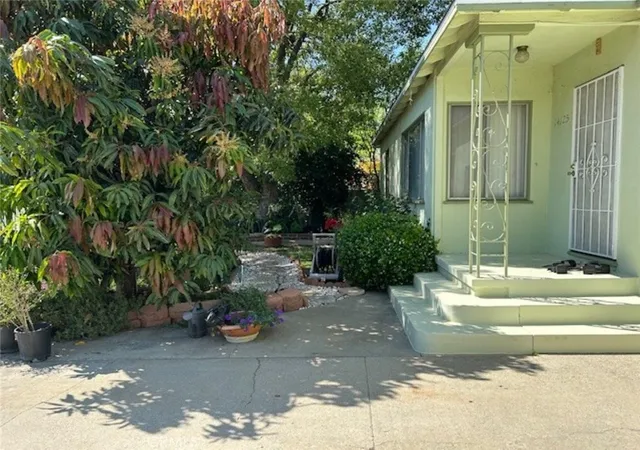3rd image of 14125 Burton, Panorama City, CA 91402 | MLS# SR26064187