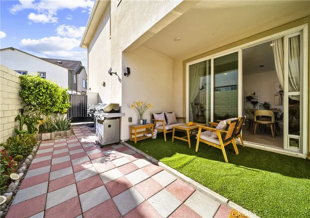 Homes for sale in Valencia, CA | 27616 Symphony Pl, Valencia, CA 91381 | MLS# SR26054634