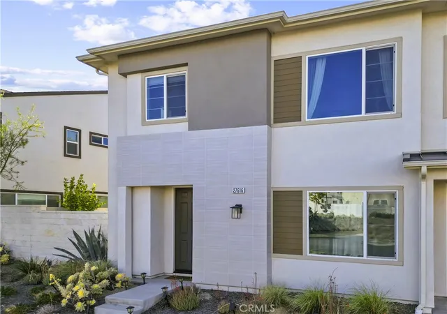 Homes for sale in Valencia, CA | 27616 Symphony Pl, Valencia, CA 91381 | MLS# SR26054634