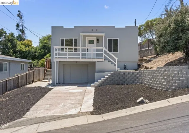 4th image of 1923 Thompson Ln, El Sobrante, CA 94803 | MLS# 41128402
