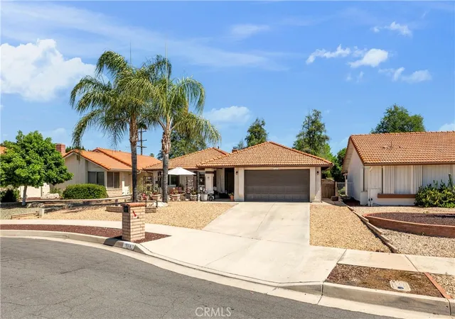 Homes for sale in Hemet, CA | 1114 Bottle Tree, Hemet, CA 92545 | MLS# SW26064328