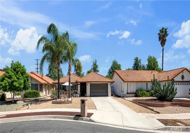 Photo 3 of Single family home for sale at 1114 Bottle Tree, Hemet, CA 92545 | MLS# SW26064328 | Listing updated on 2026-09-30
