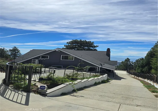 Photo 4 of Sale Pending at 30461 Live Oak, Running Springs, CA 92382 | MLS# TR26059478 | Listing updated on 2026-07-11