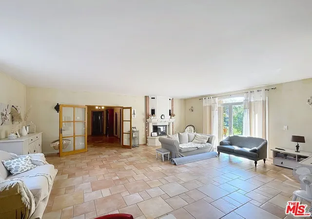 Photo 2 of Single family home for sale at 27 Clos Saint Marthe, Binghamton, NY 13910 | MLS# 26651325 | Listing updated on 2026-04-02