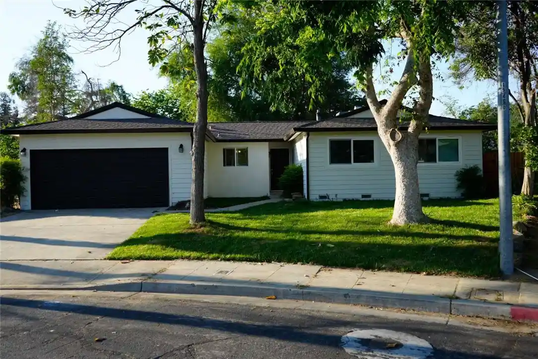 Photo 1 of Sale Pending at 2214 Fordham Ave, Clovis, CA 93611 | MLS# FR26064554 | Listing updated on 2026-07-29