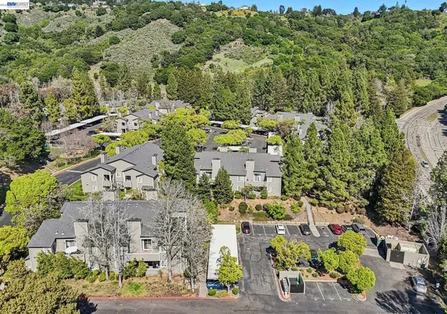 59th image of 630 Canyon Oaks Dr #D, Oakland, CA 94605 | MLS# 41128466