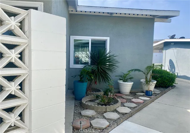 3rd image of 13790 St Andrews Dr, M1-54A, Seal Beach, CA 90740 | MLS# PW26063443