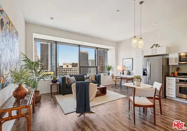 2nd image of 1100 Wilshire Blvd #2209, Los Angeles, CA 90017 | MLS# 26667827