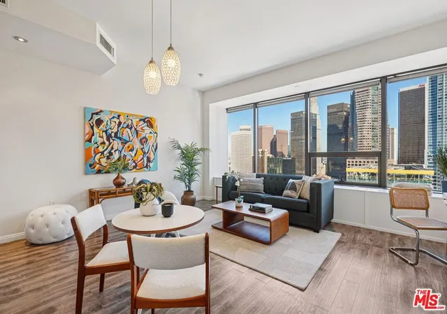 3rd image of 1100 Wilshire Blvd #2209, Los Angeles, CA 90017 | MLS# 26667827