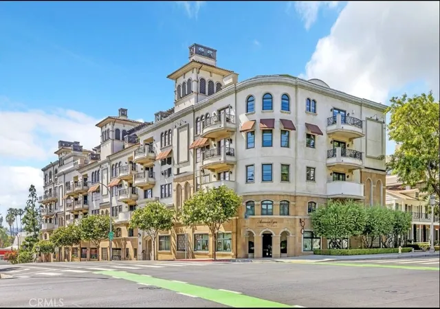 Condo for sale at 155 Cordova St #203, Pasadena, CA 91105 | MLS# WS26064697