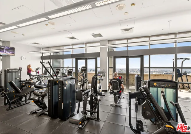 4th image of 1155 S Grand Ave #403, Los Angeles, CA 90015 | MLS# 26667781