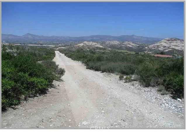 5th image of 0 Farris, Phelan, CA 92371 | MLS# DW26064823
