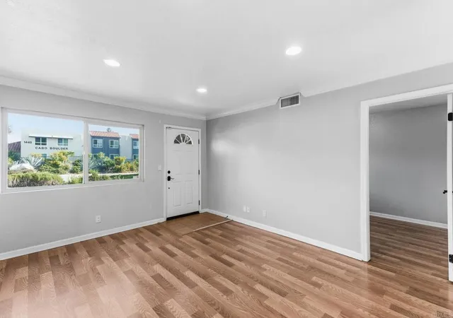 3rd image of 1423 N Broadway #E, Escondido, CA 92026 | MLS# PTP2602263