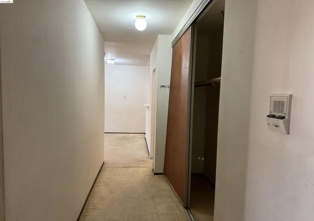 Homes for sale in Oakland, CA | 330 8th St #3D, Oakland, CA 94607 | MLS# 41128530
