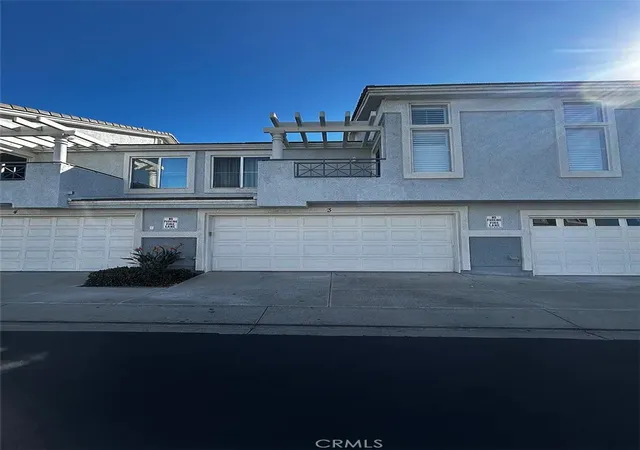 2nd image of 2230 Indigo Hls Dr, Corona, CA 92879