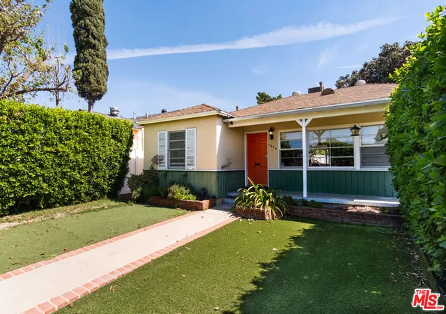 1st image of 7854 Agnes Ave, North Hollywood, CA 91605 | MLS# 26669409
