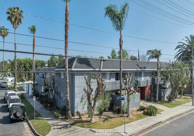 2nd image of 13825 Vanowen St, Van Nuys, CA 91405 | MLS# SR26065070