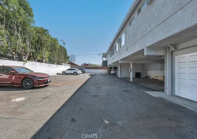 31st image of 13825 Vanowen St, Van Nuys, CA 91405 | MLS# SR26065070