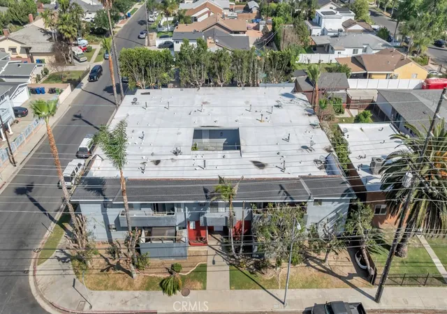 5th image of 13825 Vanowen St, Van Nuys, CA 91405 | MLS# SR26065070