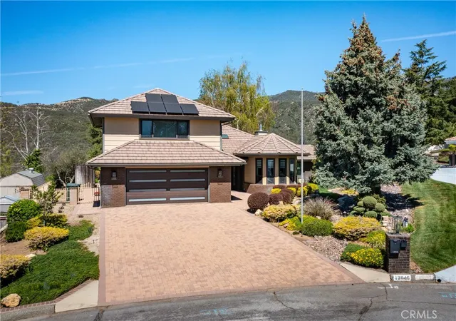 Homes for sale in Yucaipa, CA | 13046 Oak Crest, Yucaipa, CA 92399 | MLS# IG26061656