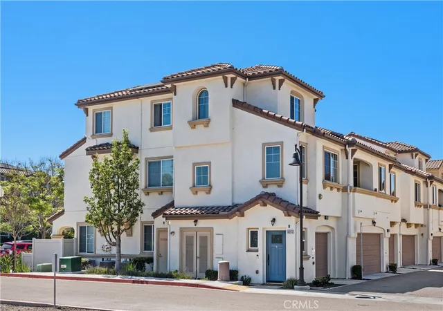 Photo 1 of Sale Pending at 1431 Santa Victoria #6, Chula Vista, CA 91913 | MLS# SW26064401 | Listing updated on 2026-04-23
