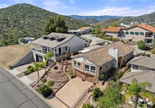 Photo 3 of Single family home for sale at 30663 Champion, Canyon Lake, CA 92587 | MLS# PW26065137 | Listing updated on 2026-10-30